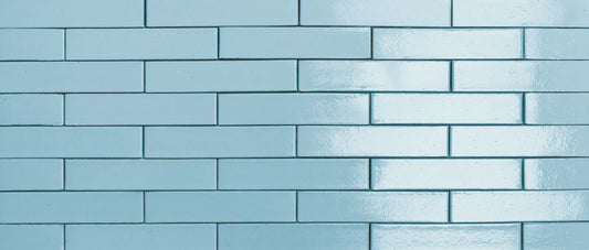 Ladrillo esmaltado azul turquesa Larimar para fachada mediterránea